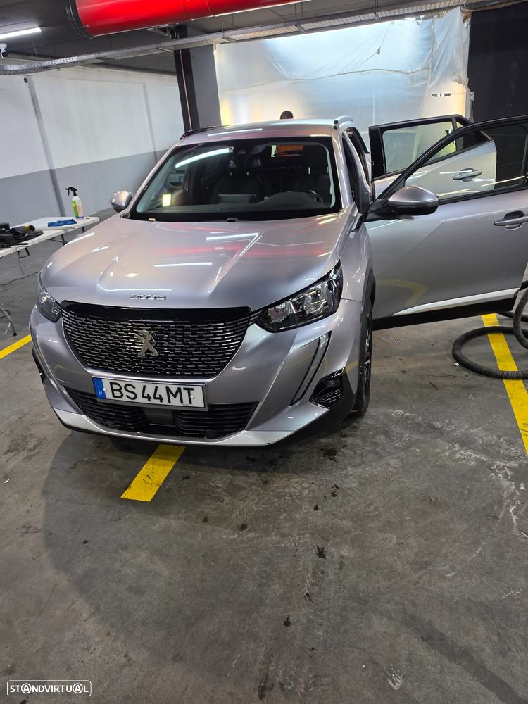 Peugeot 2008 PureTech 130 EAT8 Allure - 12