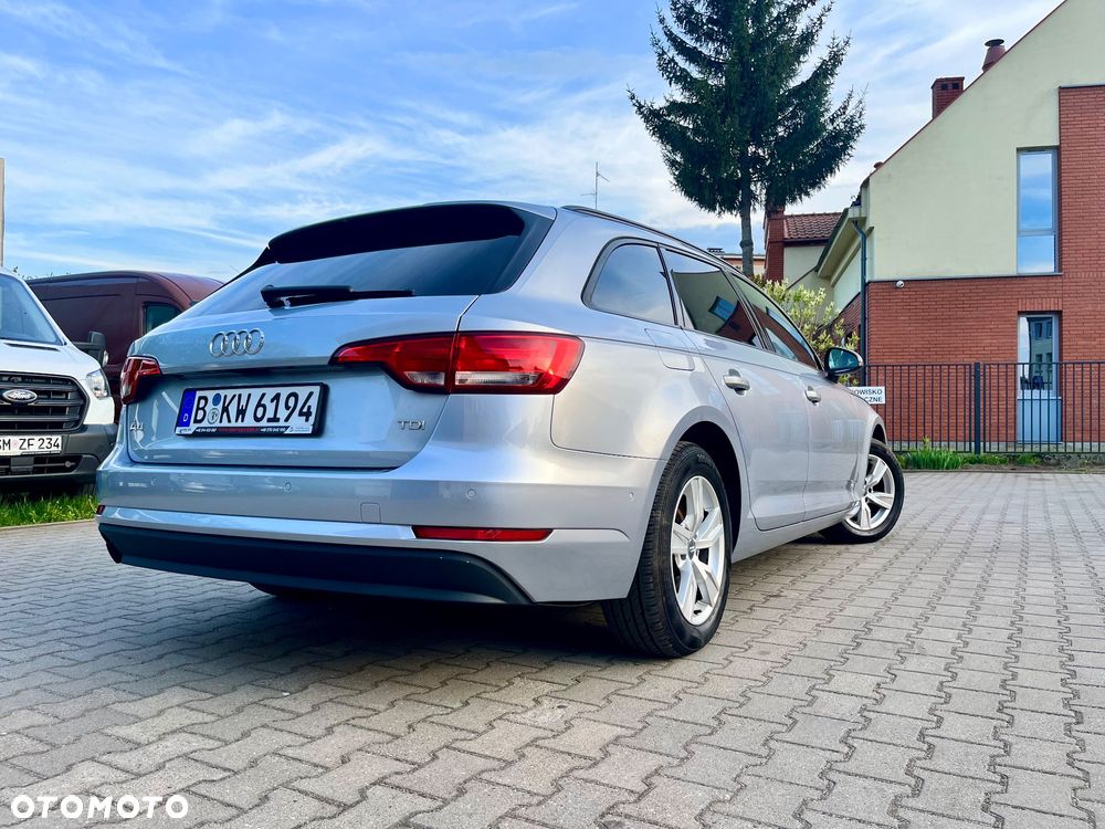 Audi A4 Avant - 4
