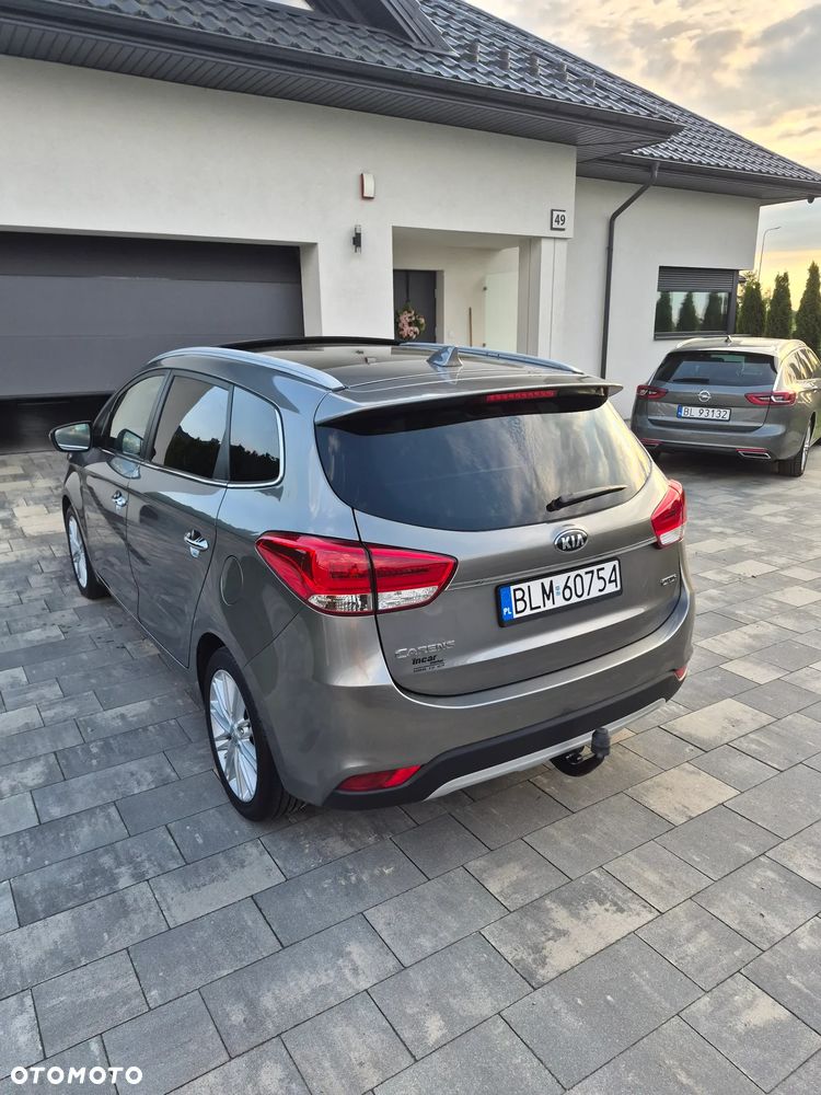 Kia Carens 1.7 CRDi 115 Dream Team Edition - 6