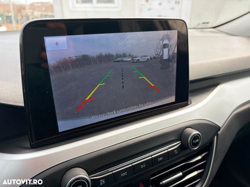 Ford Focus 1.0 EcoBoost Titanium Business - 20