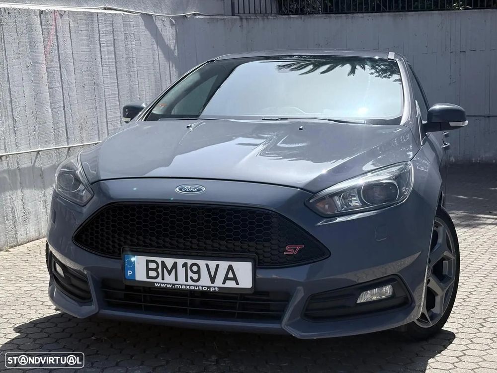 Ford Focus 2.0 EcoBoost ST c/ Pack Pele Desportiva - 2