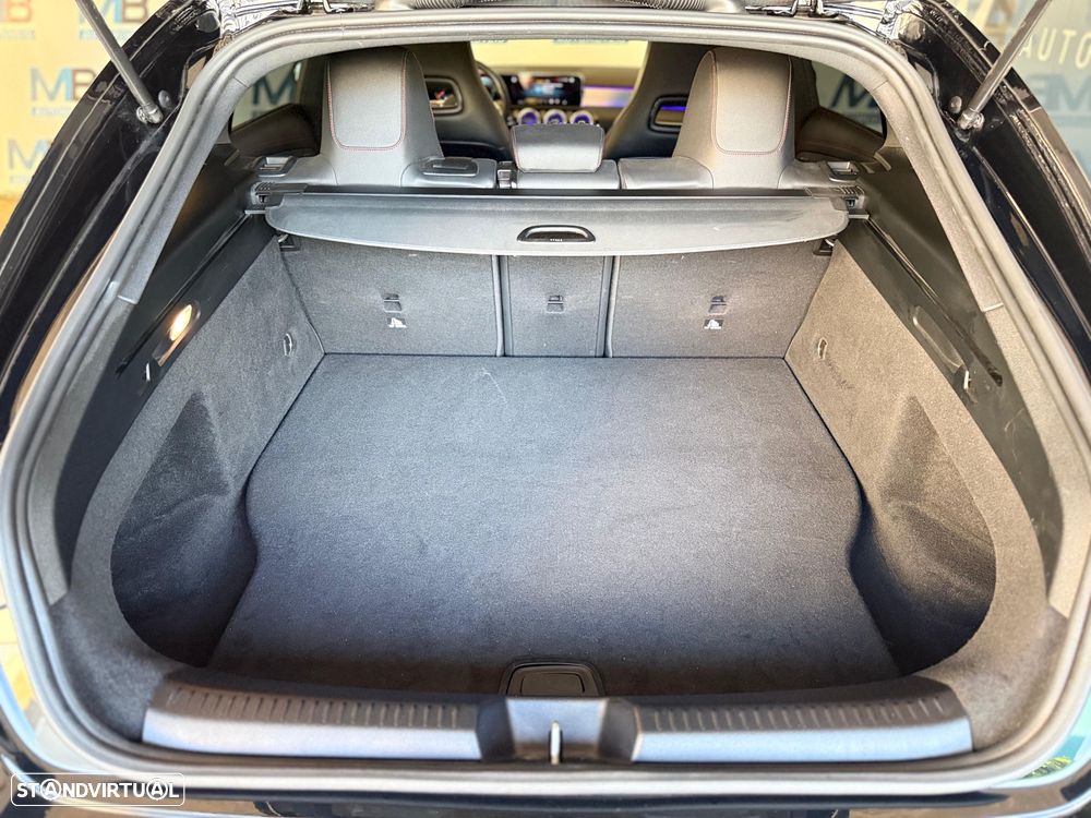 Mercedes-Benz CLA 250 - 28