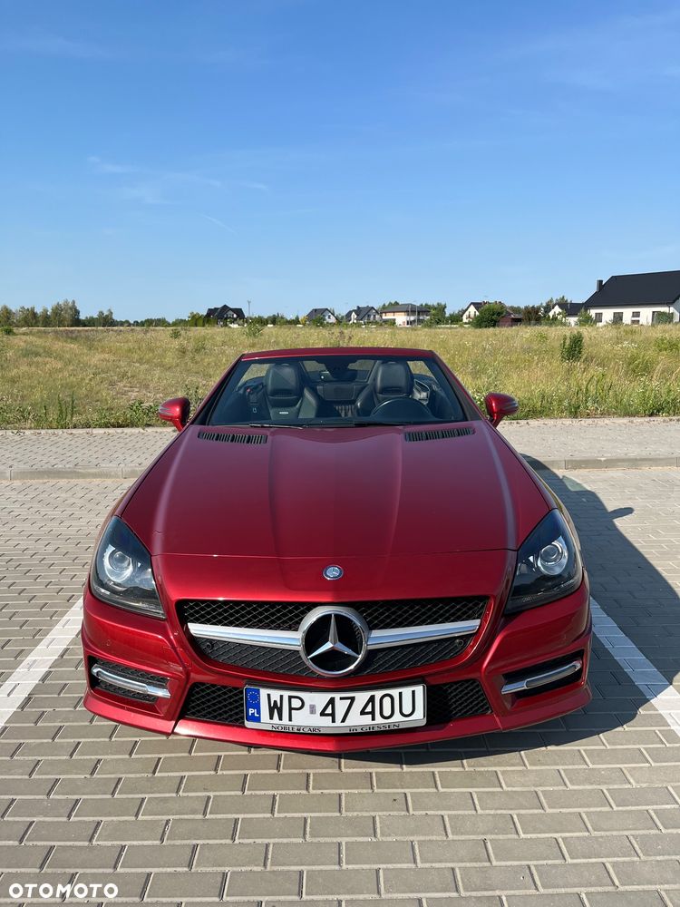 Mercedes-Benz SLK 200 CGI - 9