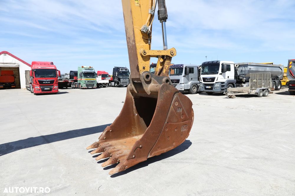 Caterpillar 329 ELR - 8