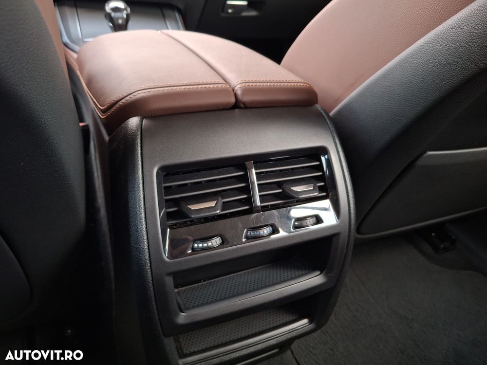 BMW X5 xDrive45e AT PHEV - 37