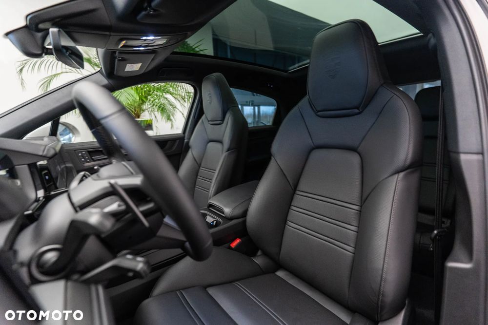 Porsche Cayenne E-Hybrid PHEV Black Edition - 11