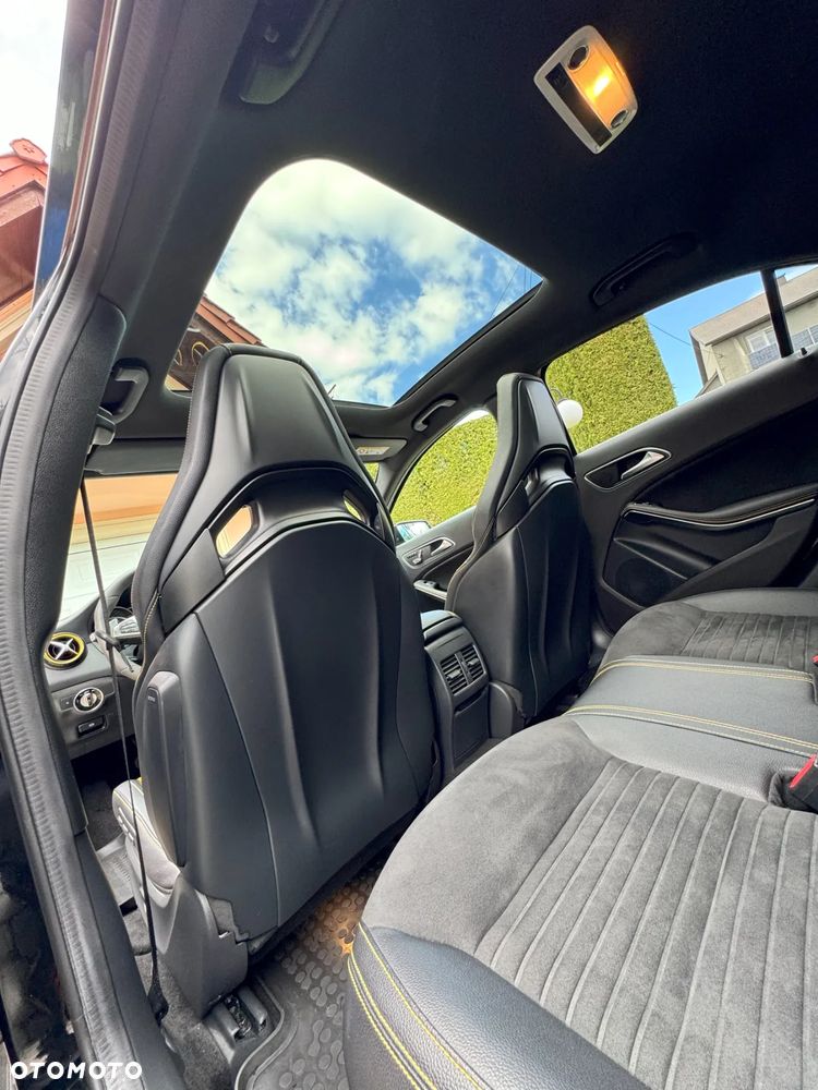 Mercedes-Benz Klasa A AMG 45 4Matic AMG Speedshift 7G-DCT Yellow Night Edition - 13