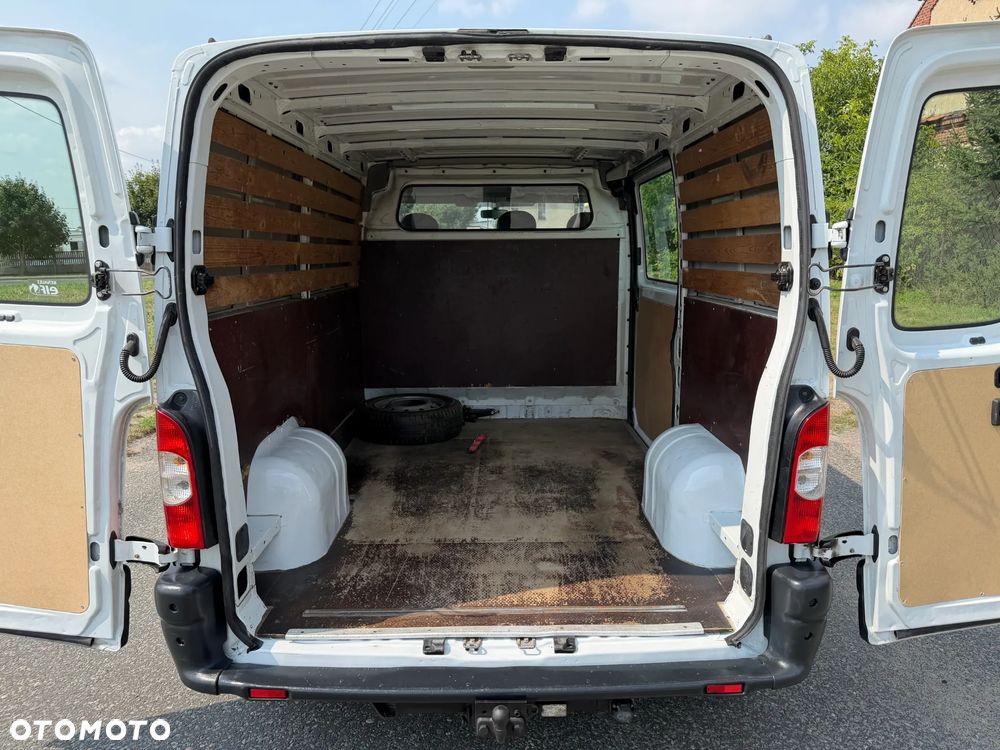 Renault Master * 2.5 / 120KM * L1H1 * Furgon / Blaszak * - 20