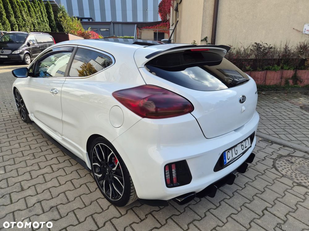 Kia Ceed 1.6 T-GDI GT - 9