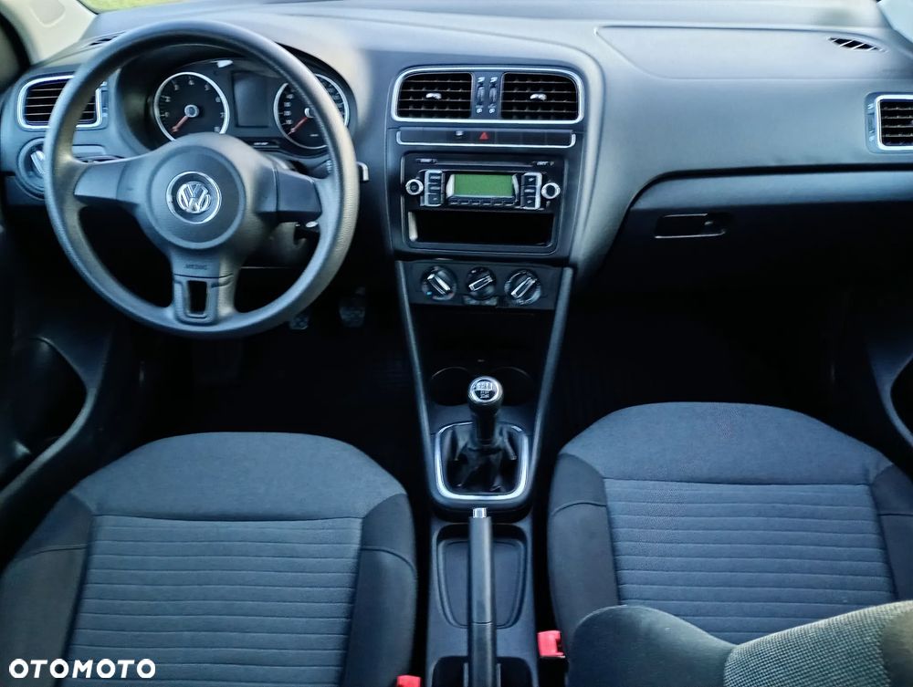 Volkswagen Polo 1.4 16V Trendline - 28