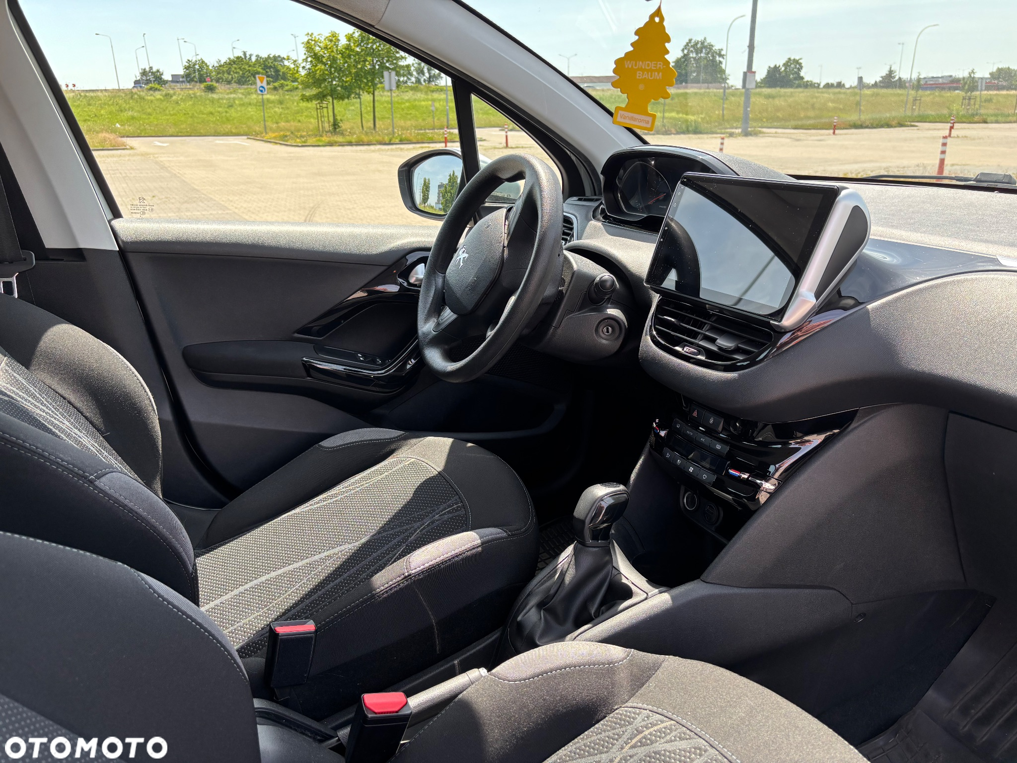 Peugeot 208 1.6 e-HDi Active STT - 11