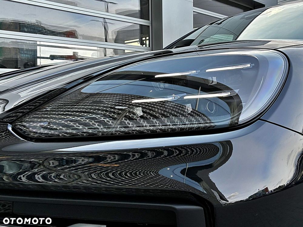 Porsche Cayenne - 29