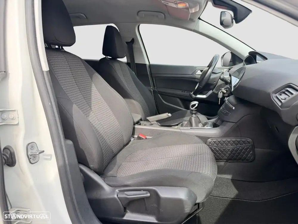 Peugeot 308 1.2 PureTech Style - 6