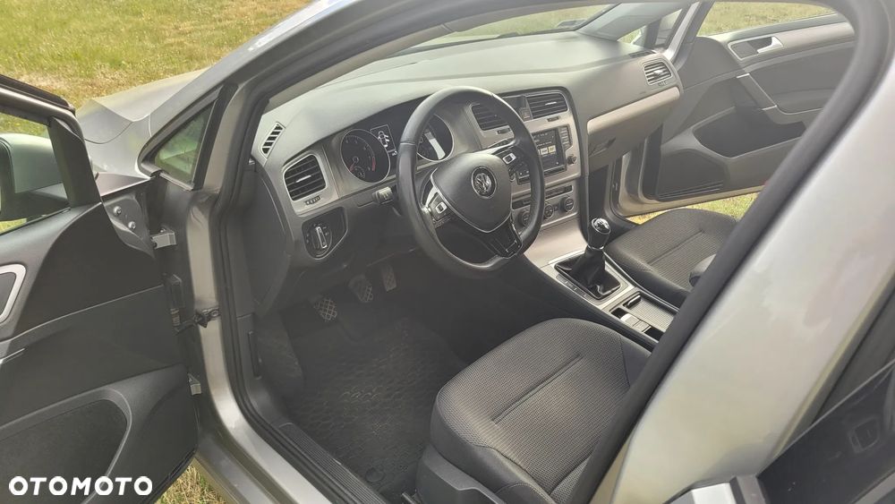 Volkswagen Golf 1.4 TSI BMT Comfortline - 15
