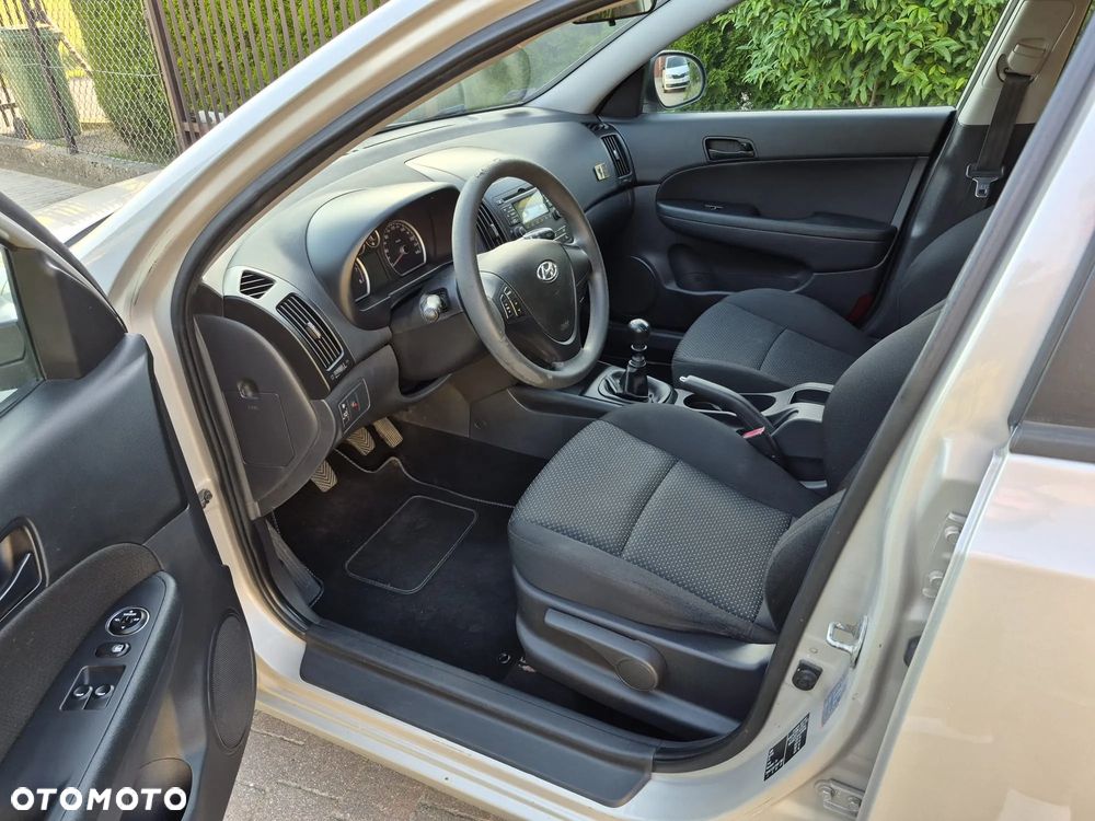 Hyundai i30 1.4 Comfort - 8