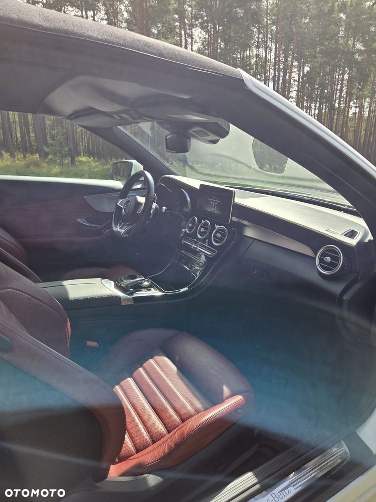 Mercedes-Benz Klasa C 300 9G-TRONIC - 9