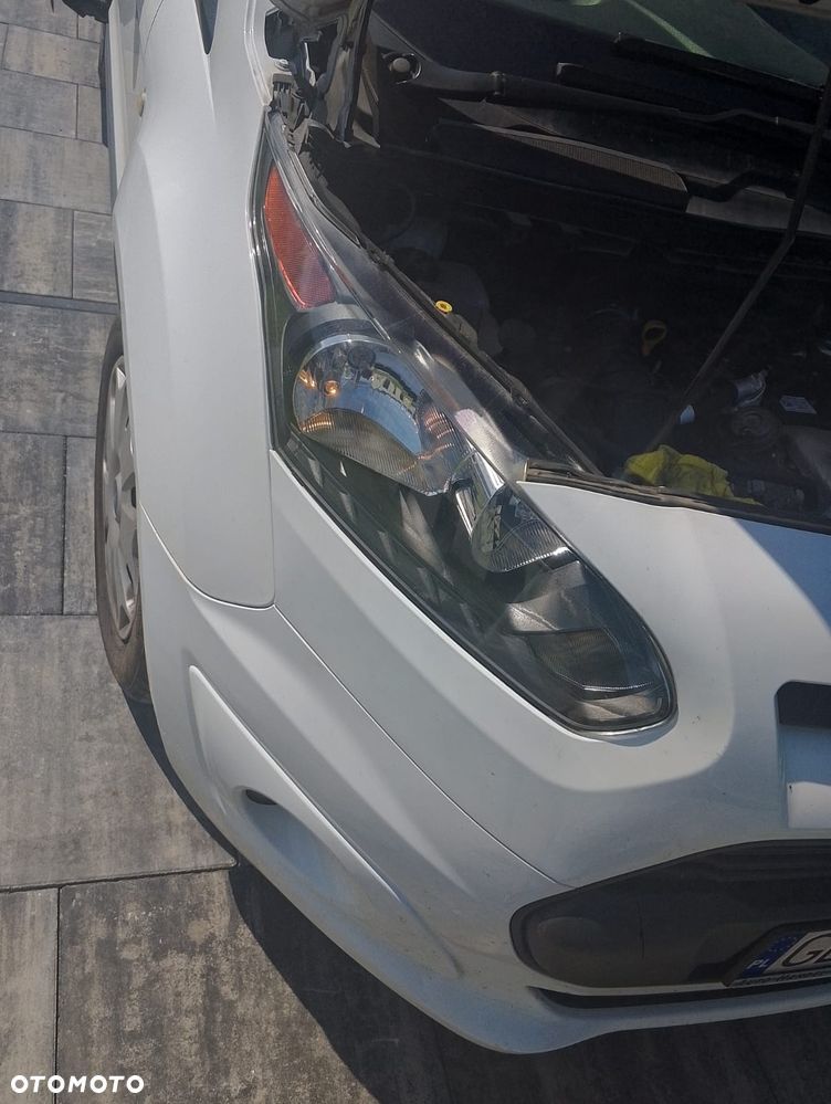 Ford Tourneo Connect - 4
