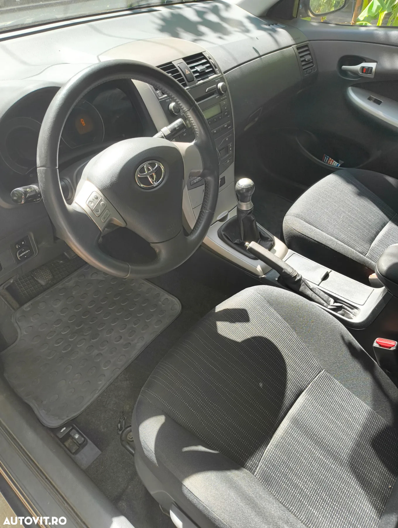 Toyota Corolla 1.4 D-4D Sedan Luna - 4