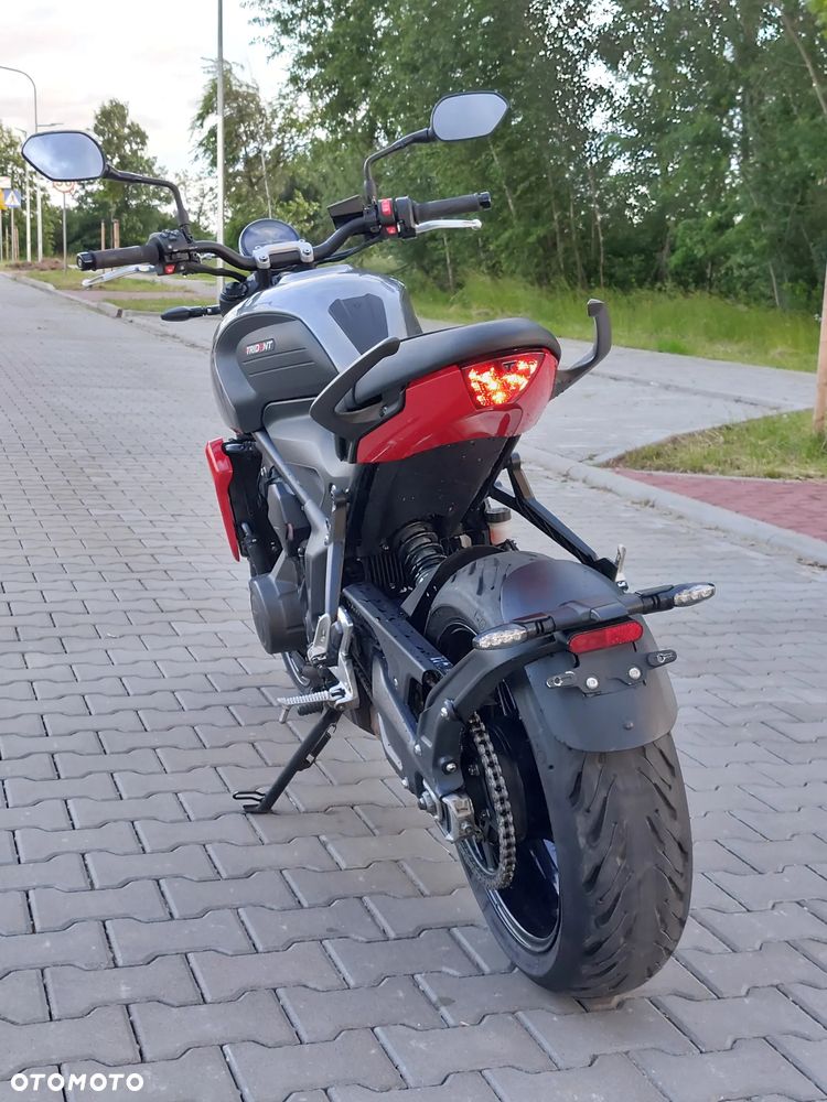 Triumph Trident - 14