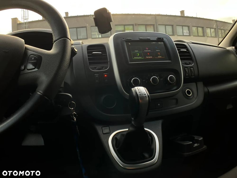 Renault Trafic Grand 2.0 dCi EDC - 12