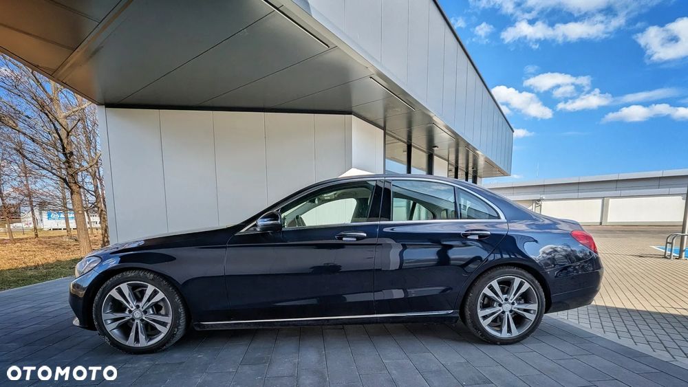 Mercedes-Benz Klasa C 300 7G-TRONIC - 11