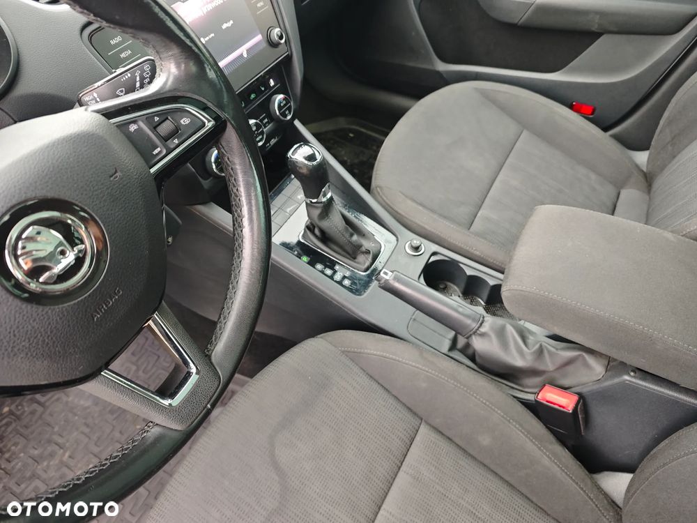 Skoda Octavia 2.0 TDI Elegance DSG - 14