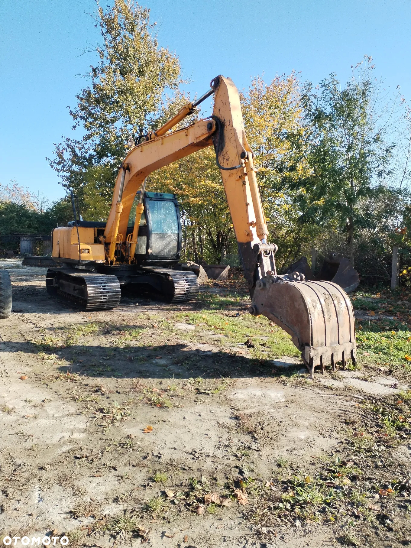 JCB JS 130 - 2