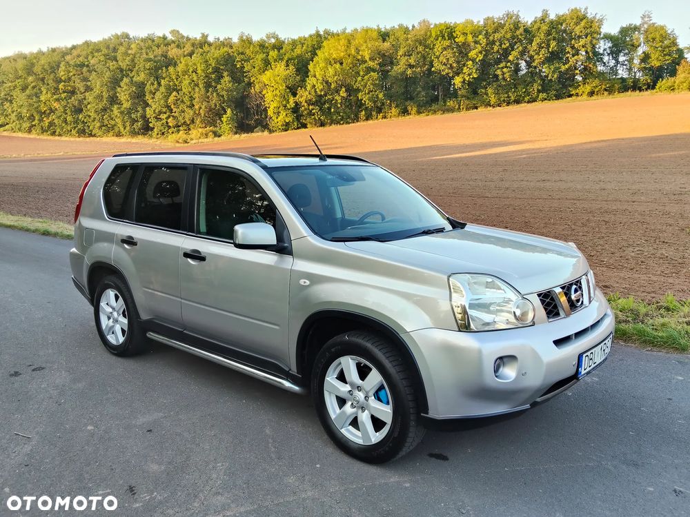 Nissan X-Trail 2.0 dCi 4x4 DPF SE - 17