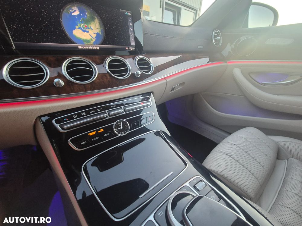 Mercedes-Benz E 300 d Aut. - 24