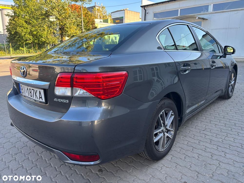 Toyota Avensis 2.0 D-4D Luna - 7
