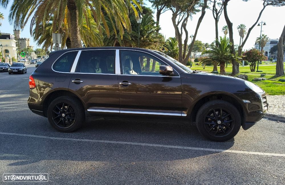 Porsche Cayenne Tiptronic S - 3