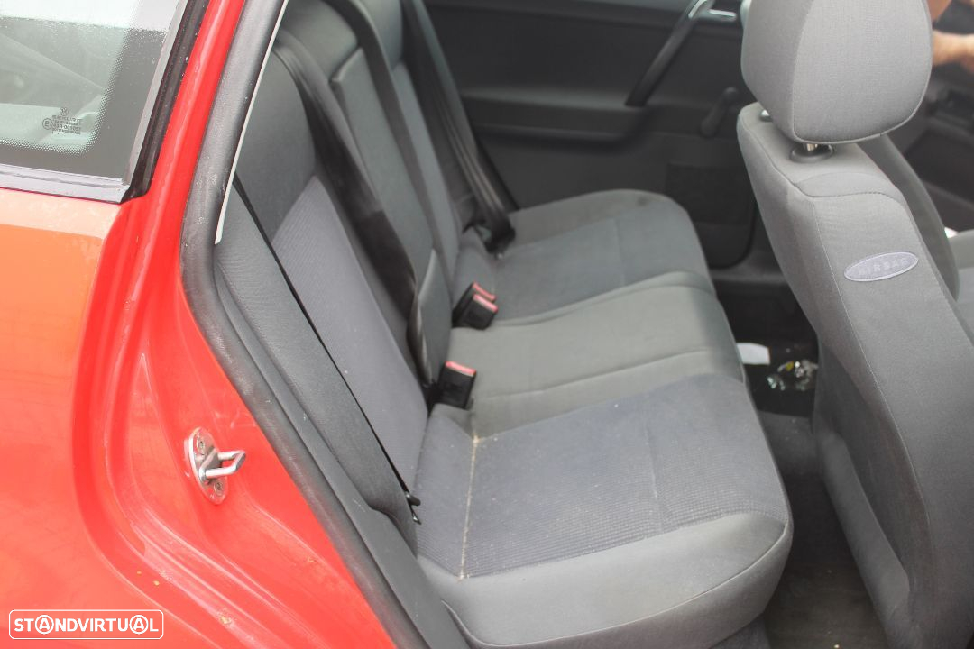 Volkswagen Polo - 13