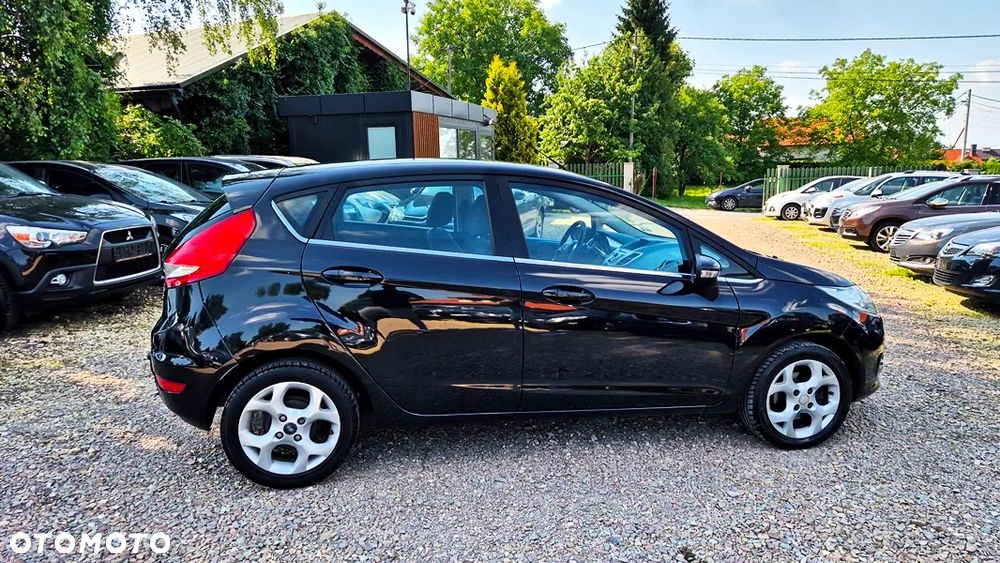 Ford Fiesta - 13