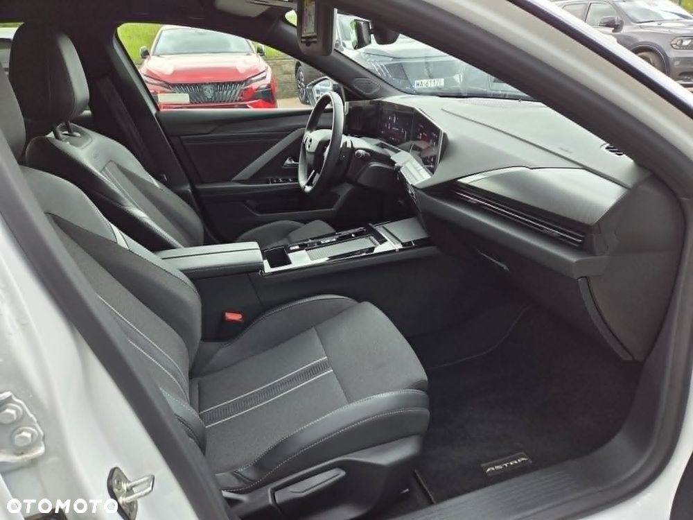 Opel Astra 1.2 T GS S&S - 12