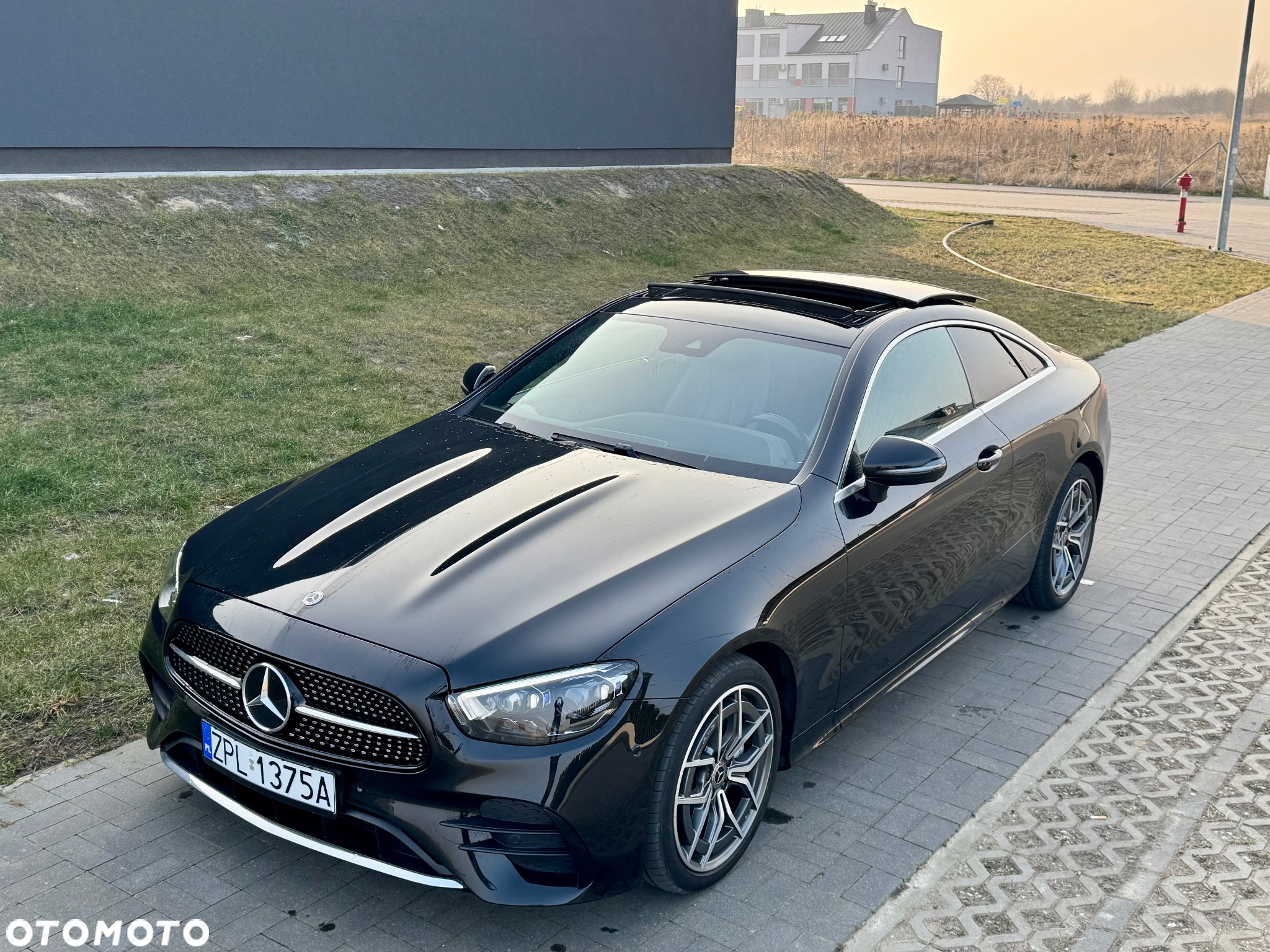 Mercedes-Benz Klasa E 220 d Coupe 4-Matic AMG - 18
