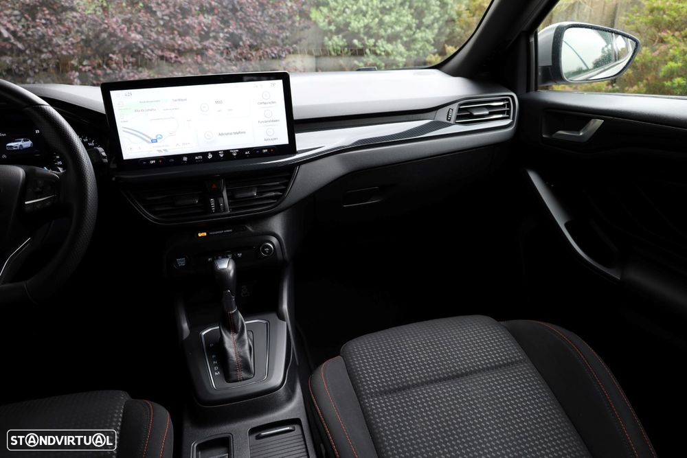 Ford Focus 1.0 EcoBoost MHEV ST-Line Aut. - 18
