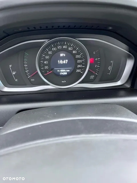 Volvo XC 60 D3 Momentum - 19