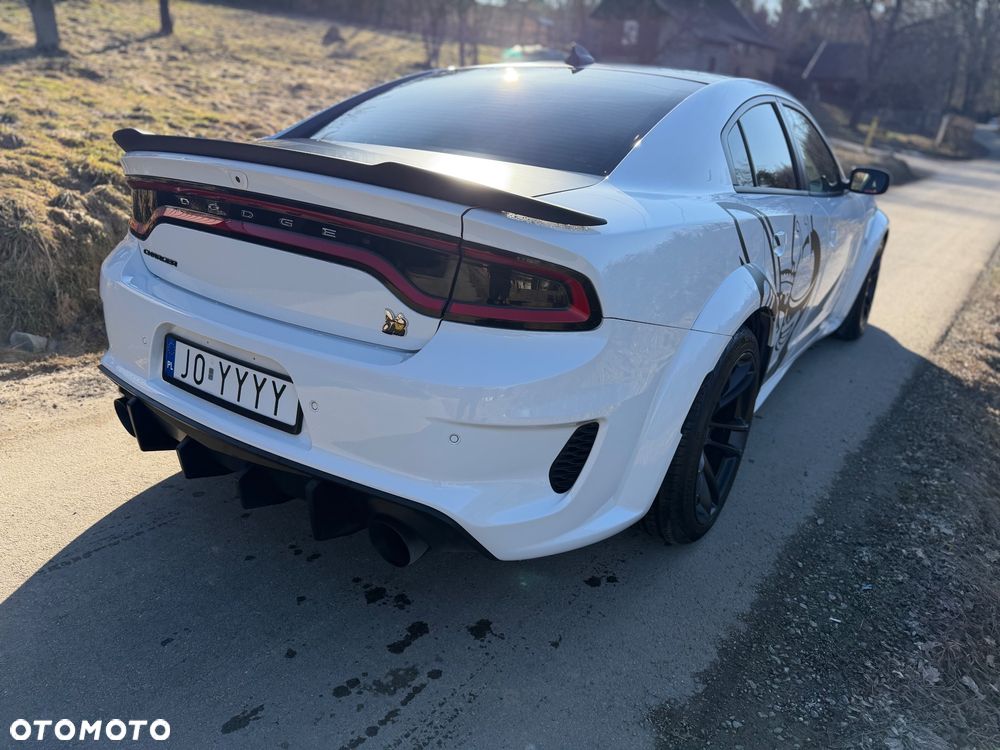 Dodge Charger 6.4 Scat Pack Widebody - 3