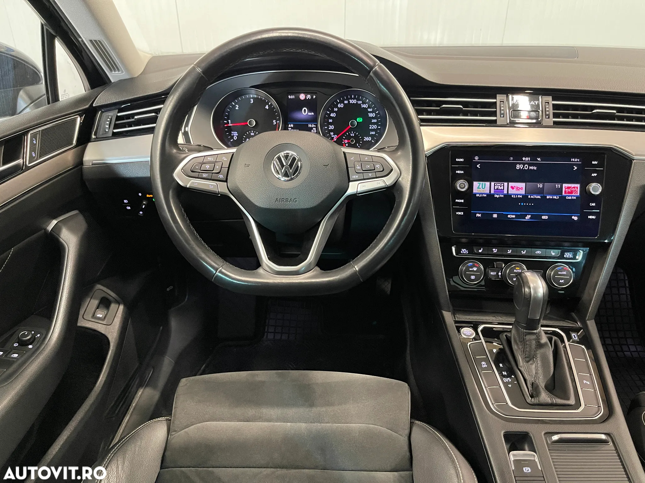 Volkswagen Passat 2.0 TDI DSG Highline - 6