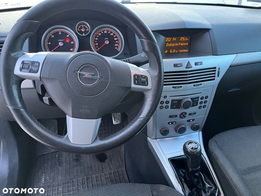 Opel Astra 1.9 CDTI Cosmo - 7