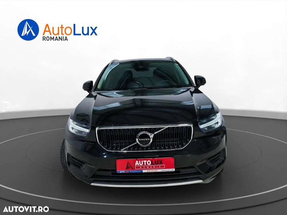 Volvo XC 40 T3 Momentum Pro - 4