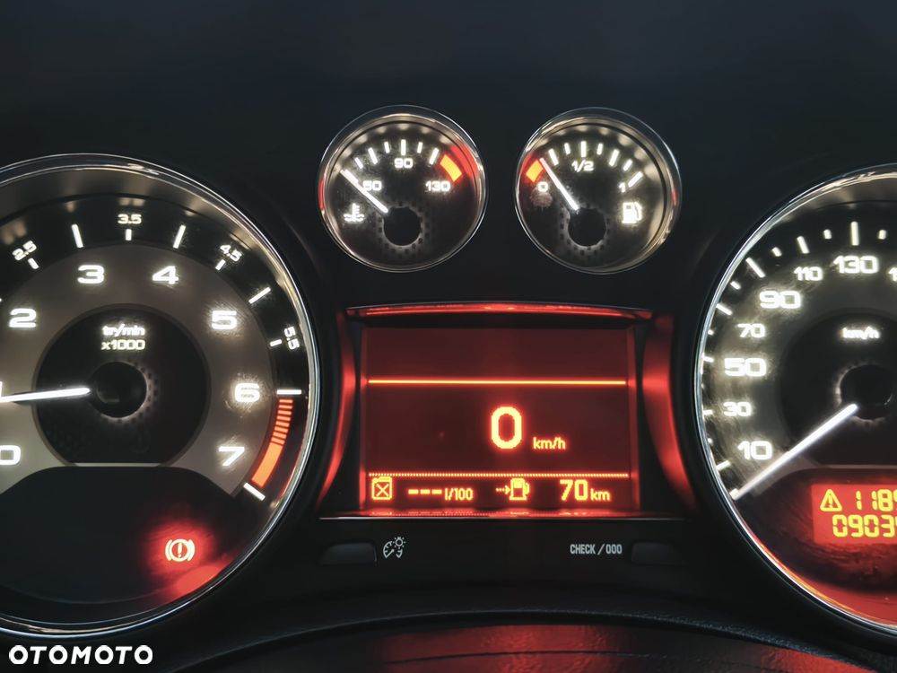 Peugeot RCZ 1.6 THP - 22