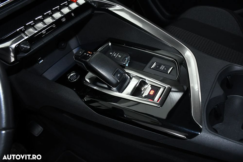 Peugeot 3008 1.5 BlueHDI 130 EAT8 Allure Pack - 16