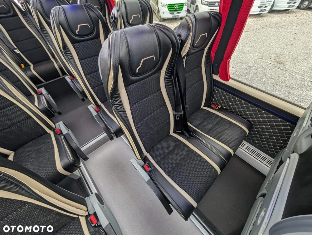 Mercedes-Benz Sprinter 519 - 26
