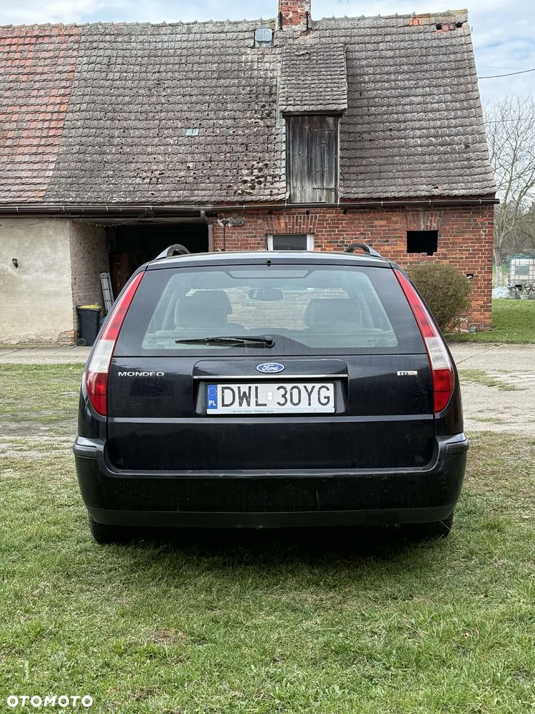 Ford Mondeo 2.0 TDCI DPF Ghia - 4