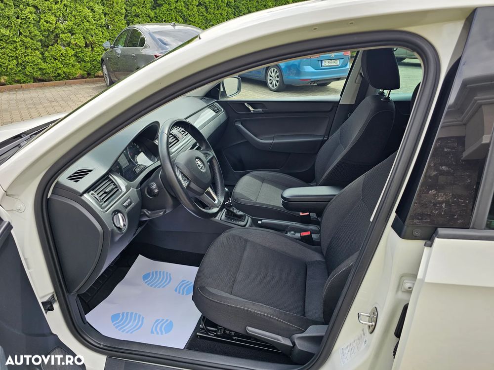 Skoda RAPID 1.4 TSI DSG Clever - 17
