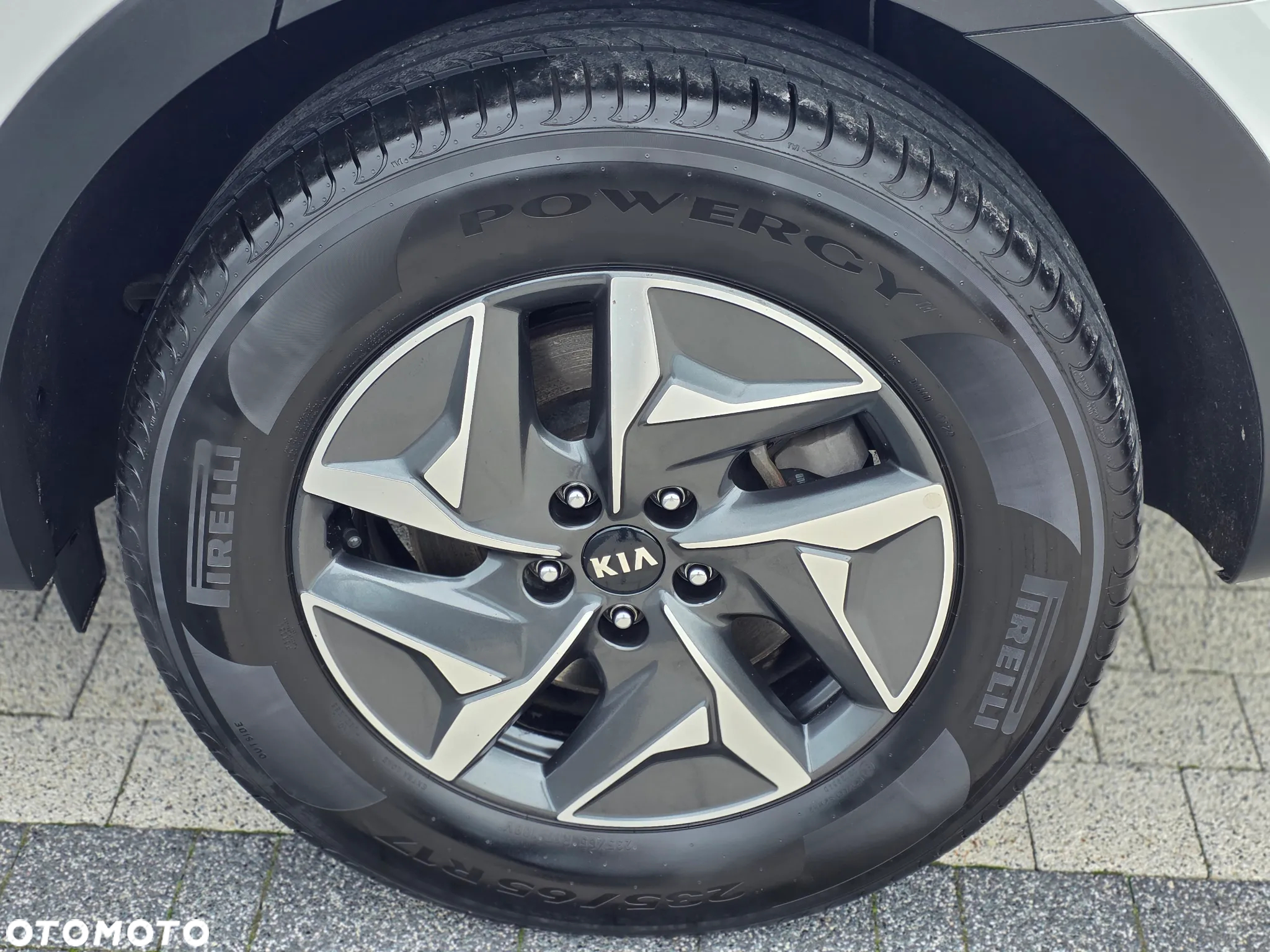 Kia Sorento 1.6 T-GDI HEV L 7os - 30