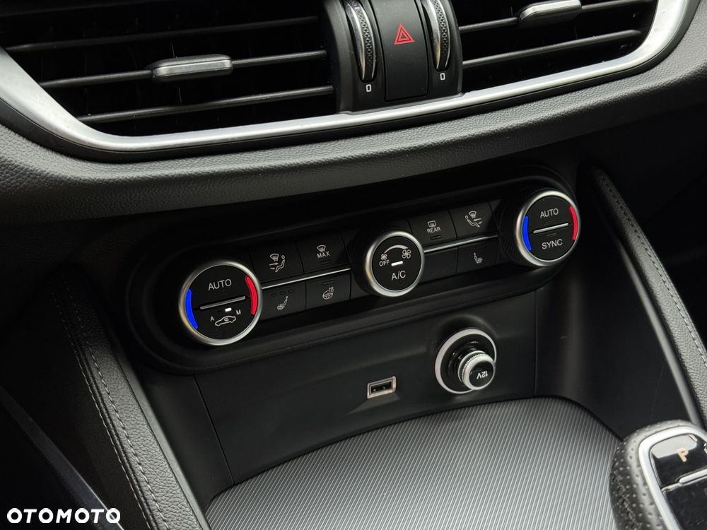 Alfa Romeo Stelvio 2.0 Turbo Veloce Q4 - 27