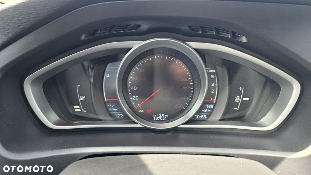 Volvo V40 - 10