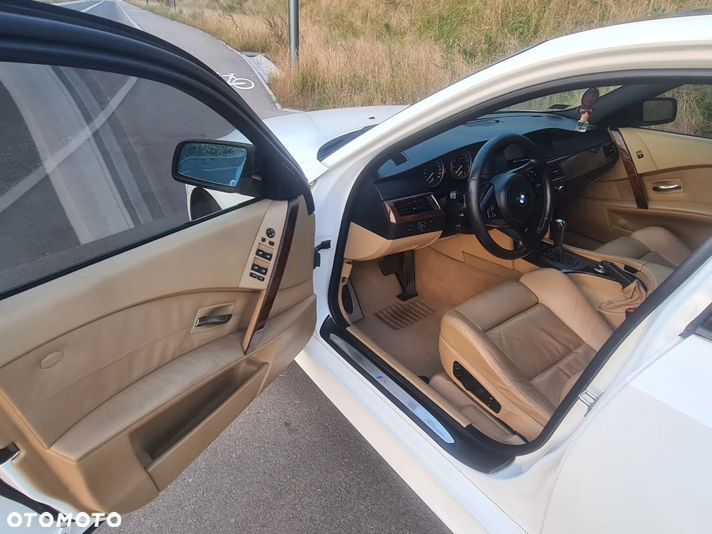 BMW Seria 5 530xi - 10